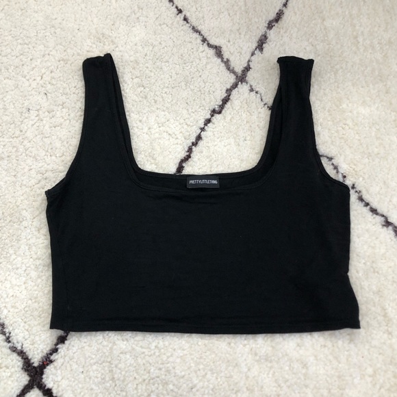 Pretty Little Thing Black Square Neck Crop Top - Picture 3 of 4